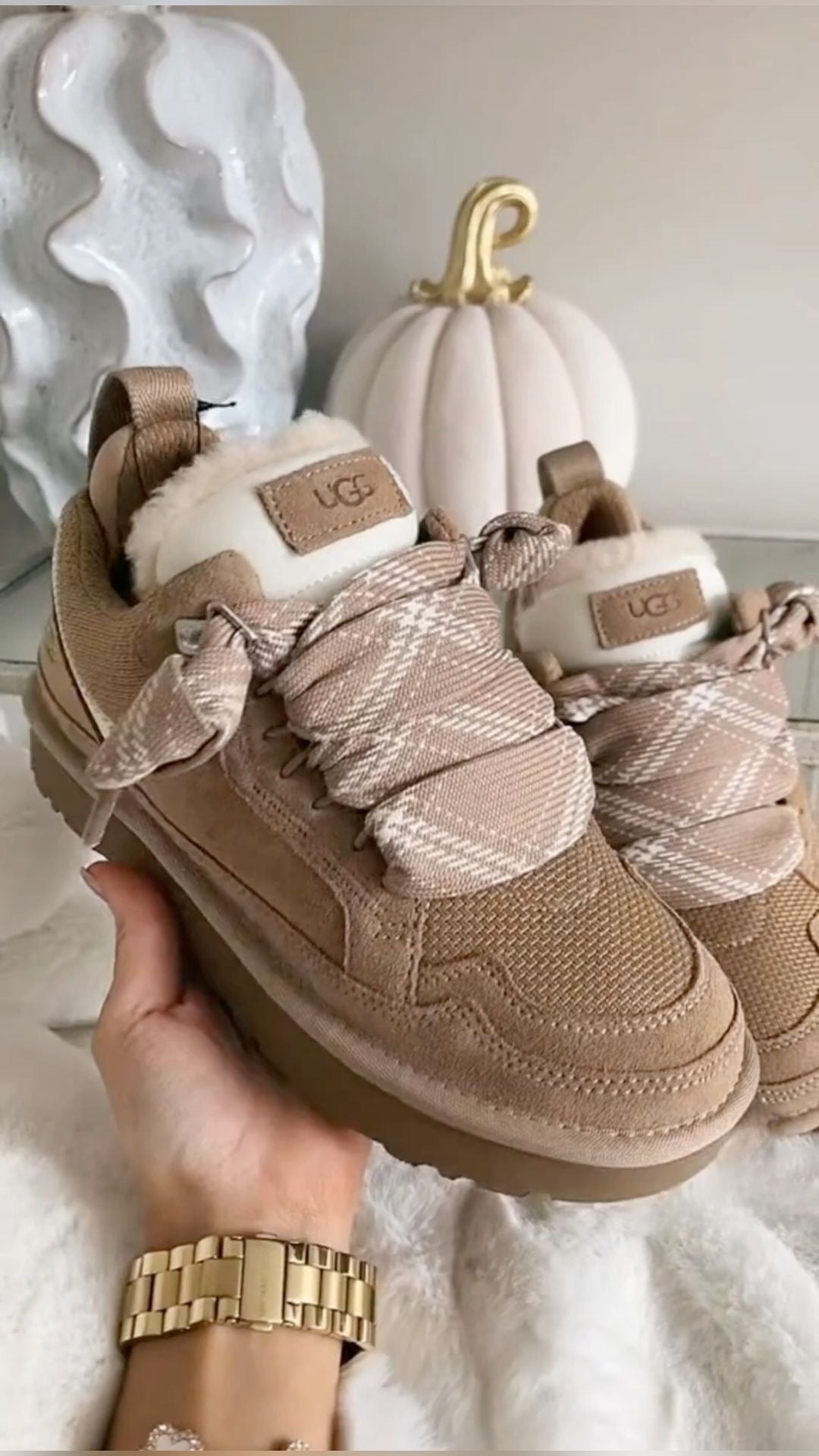 Ugg