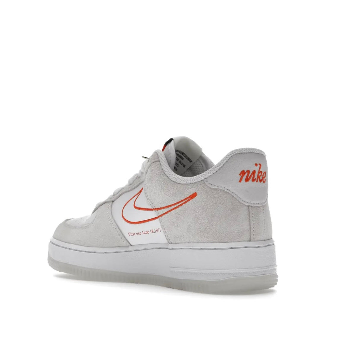 Nike AIR FORCE 1 - high-performance athletic footwear with advanced cushioning