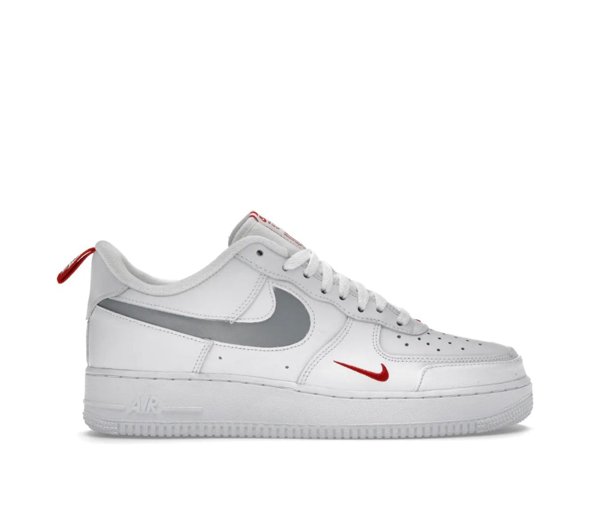 Nike AIR FORCE 1 - high-performance athletic footwear with advanced cushioning