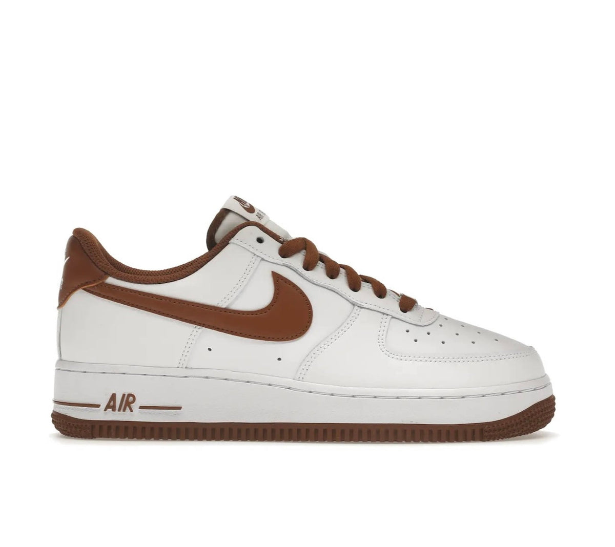 Nike AIR FORCE 1 - high-performance athletic footwear with advanced cushioning