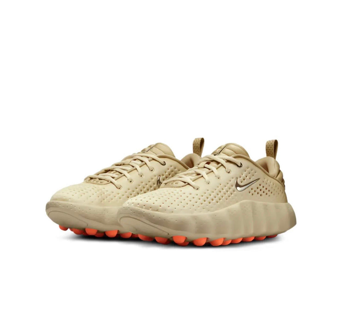 Nike mind 002 Beige high-performance athletic footwear Beige