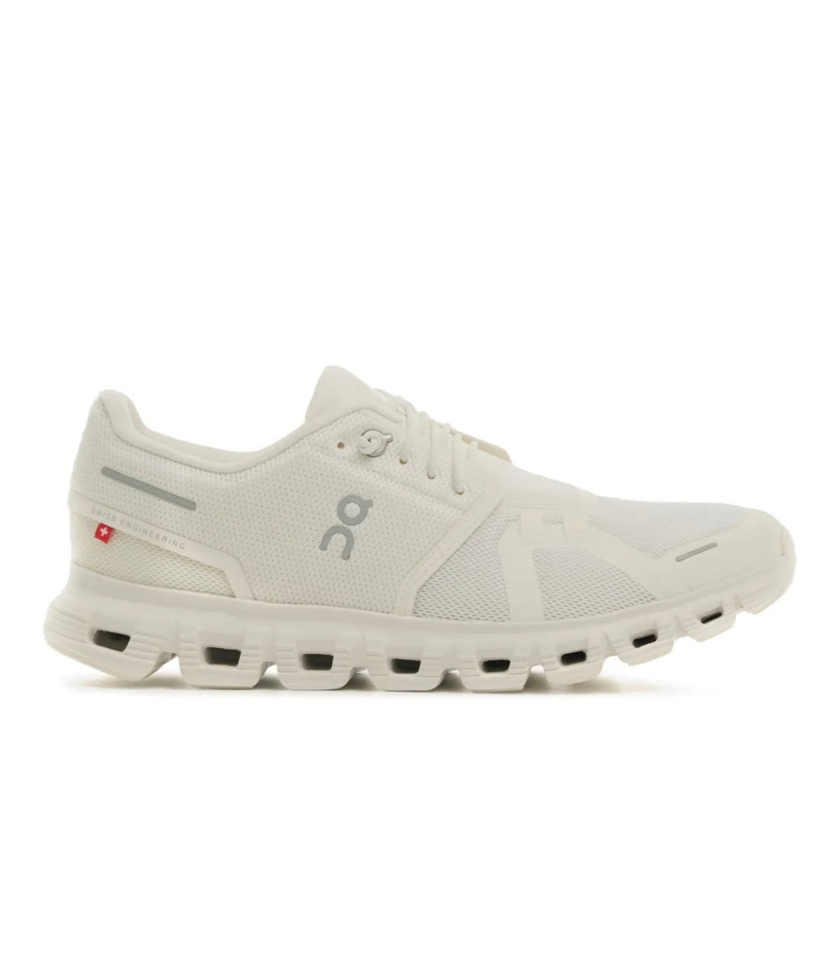 On Cloud 5.0 Cream - high-performance athletic footwear with advanced cushioning