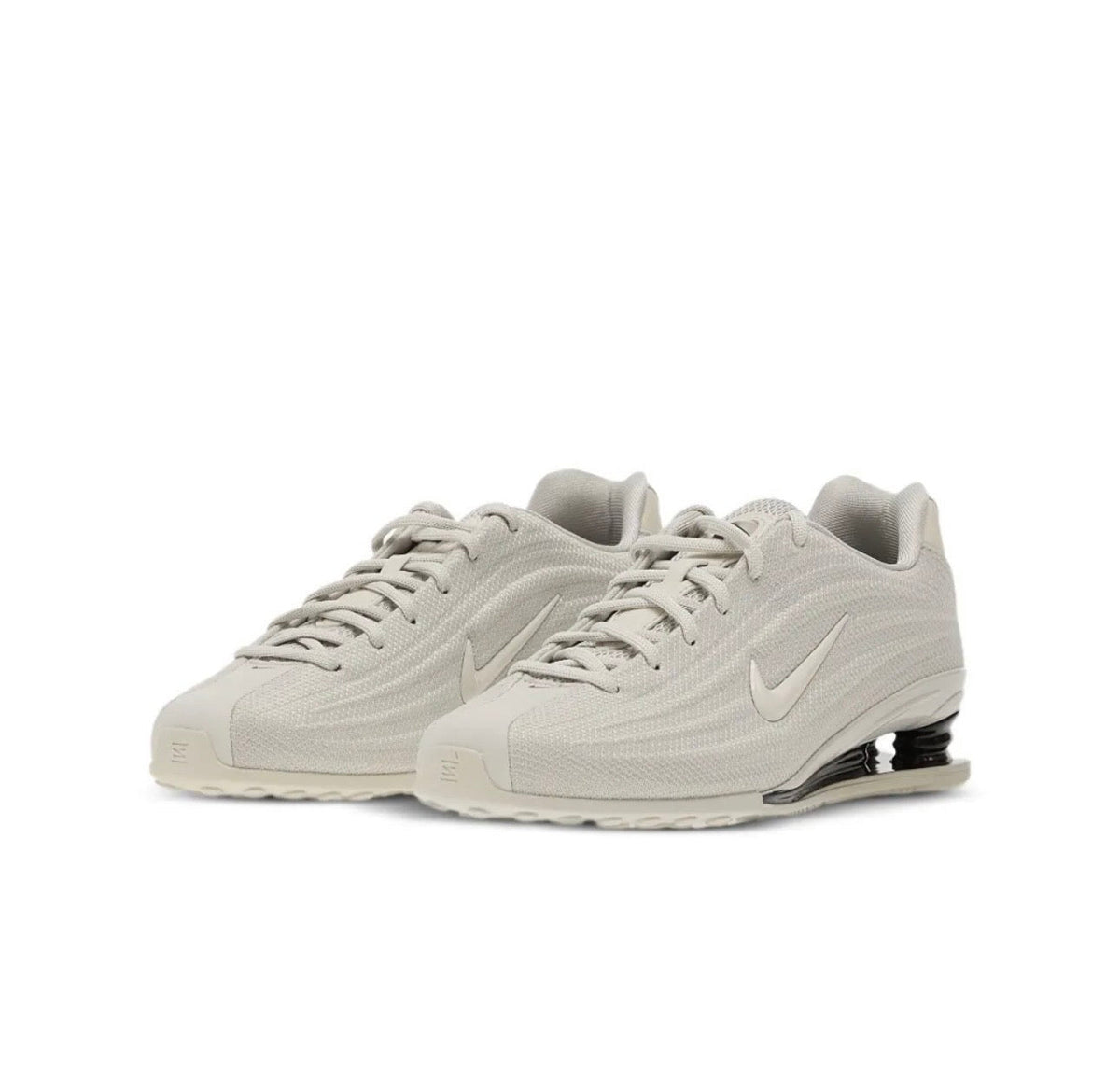 Nike Shox Z Cream - high-performance athletic footwear with advanced cushioning