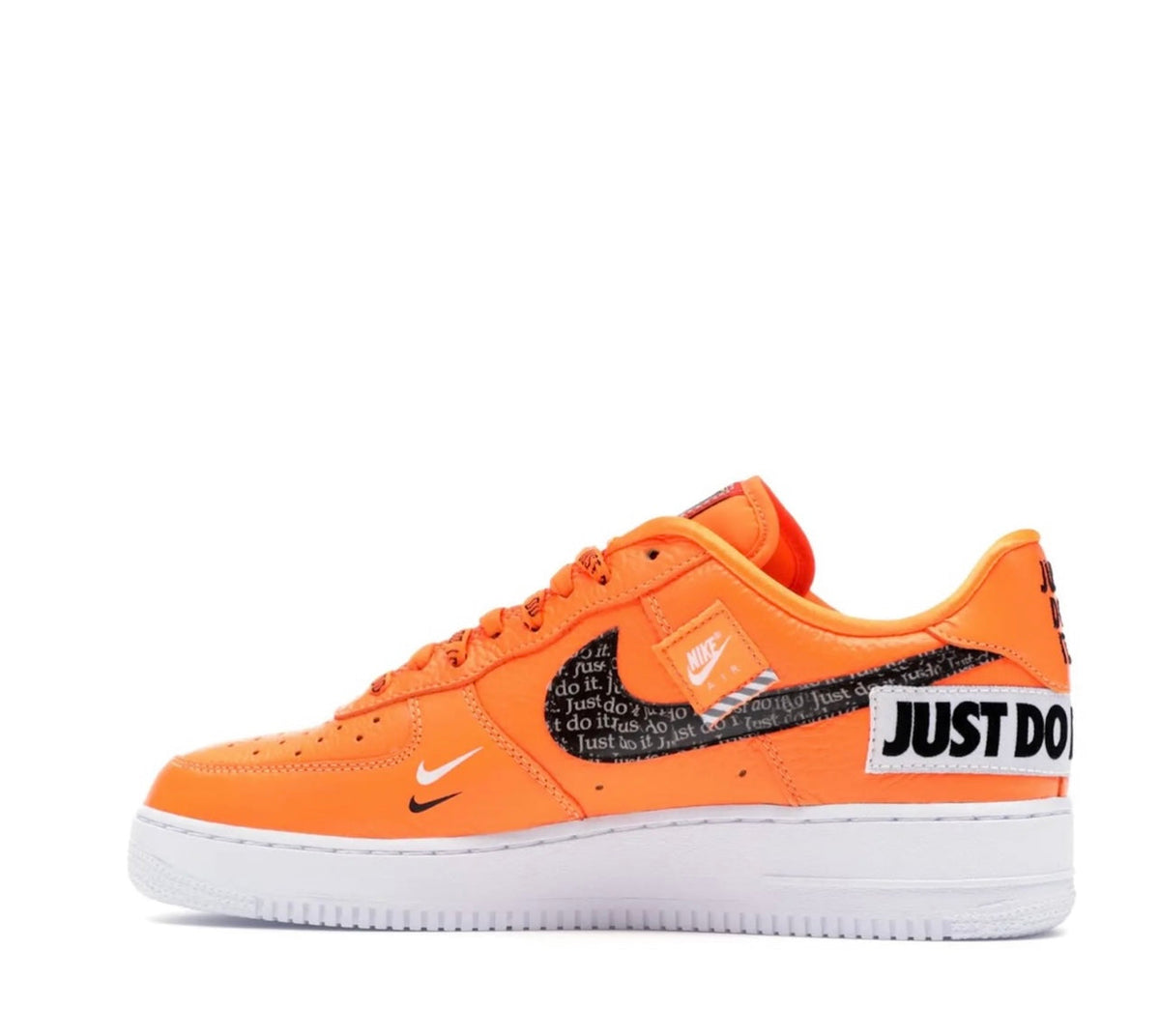 Nike AIR FORCE 1 - high-performance athletic footwear with advanced cushioning