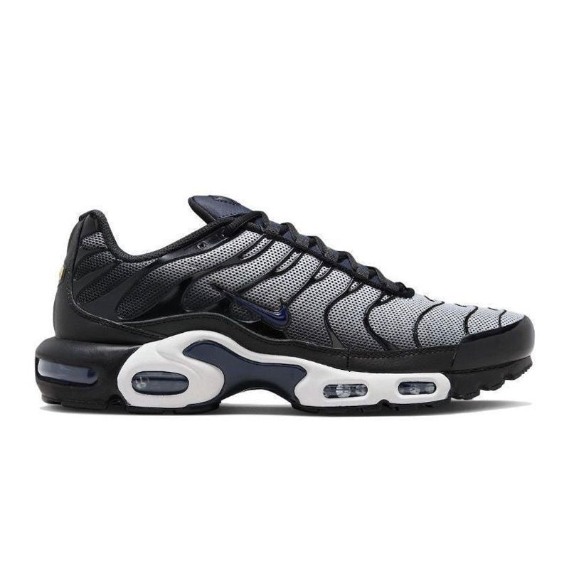 Nike Vapormax wavy black - high-performance athletic footwear in Black with advanced cushioning