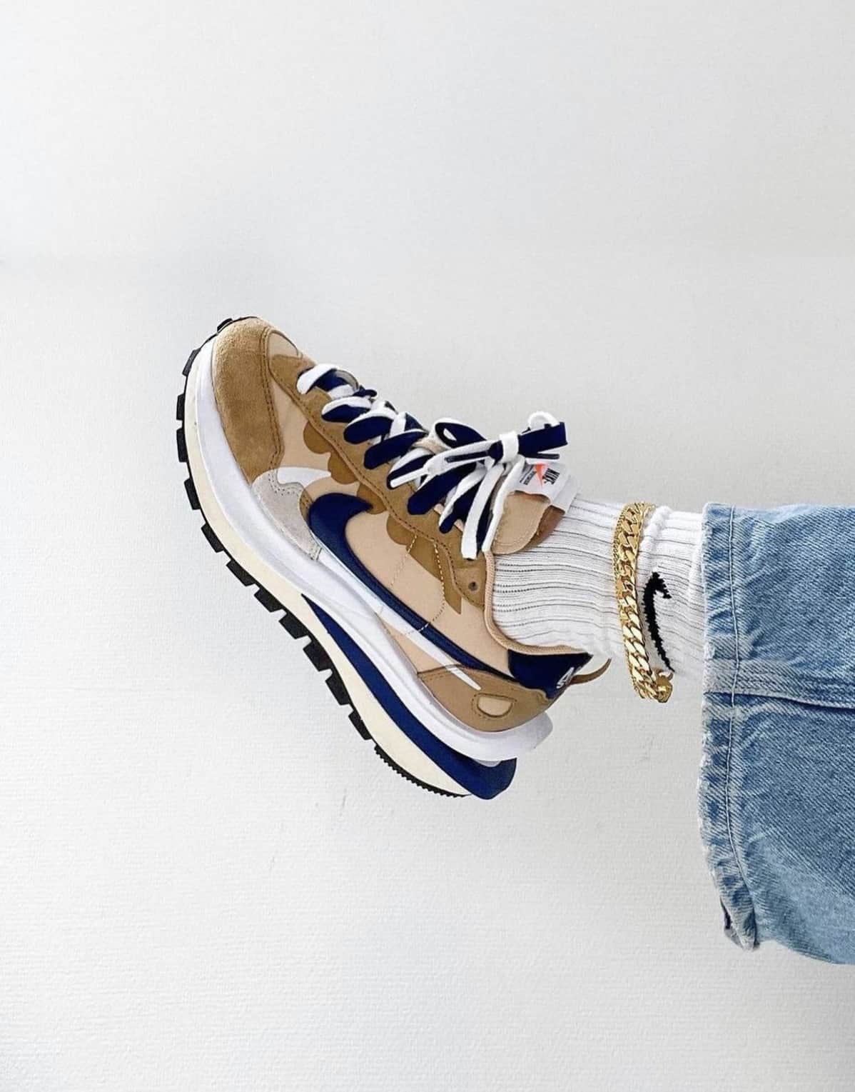 Nike X Sacai Vaporwaffle Tan Navy high-performance athletic footwear Navy