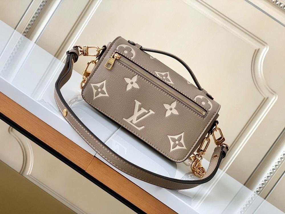 Stylish Calfskin Shoulder Bag ??Special Edition