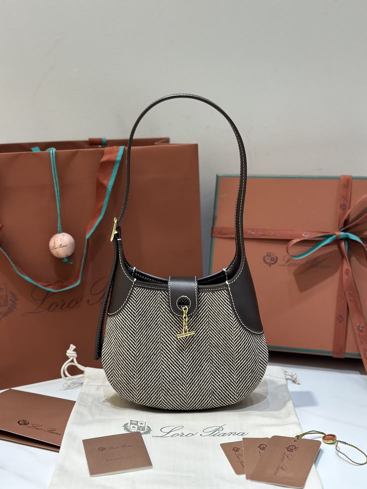 LORO PIANA