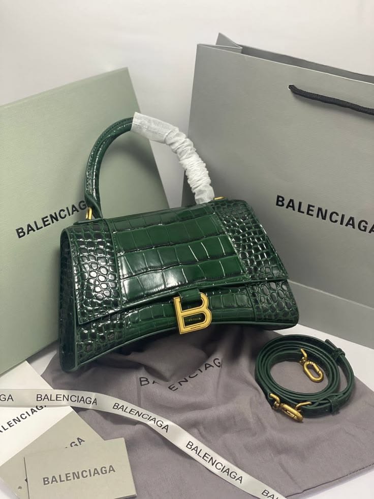 BALENCIAGA