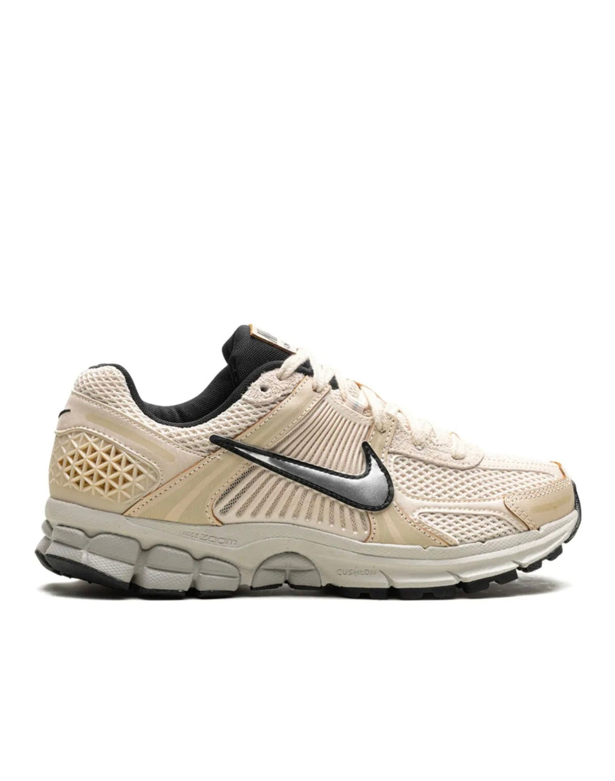 Nike Zoom Vomero 5 Cream - high-performance athletic footwear with advanced cushioning