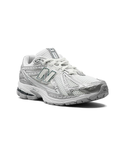 New Balance 1906 Silver - high-performance athletic footwear in Silver with advanced cushioning