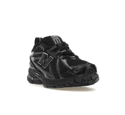 New Balance 1906R
Black Phantom - high-performance athletic footwear in Black with advanced cushioning