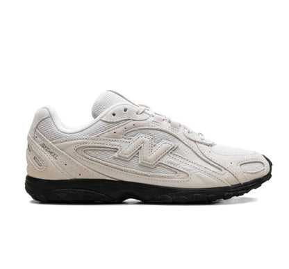 New Balance 204L grey black - high-performance athletic footwear in Black with advanced cushioning