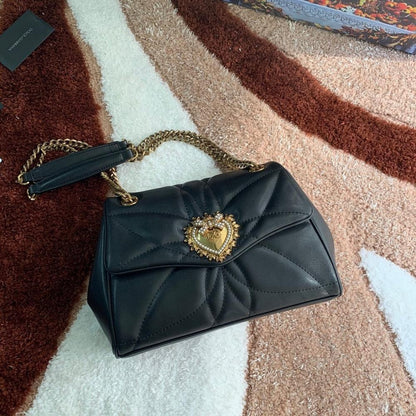 Luxury Elegant Quilted Leather Crossbody Bag ??Limited Edition