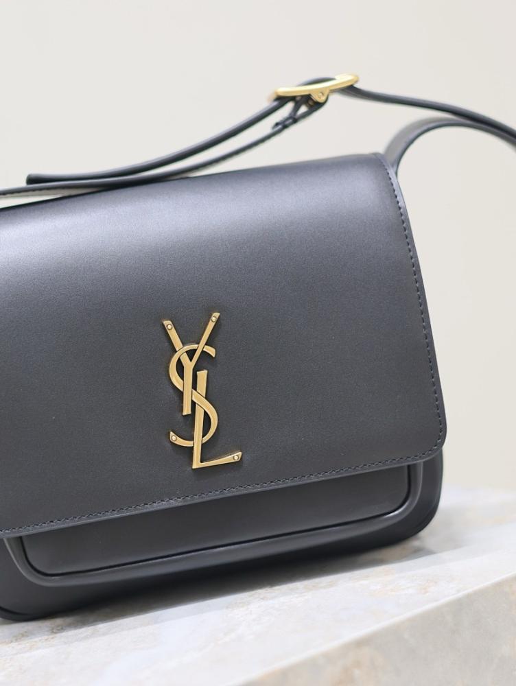 Stylish Calfskin Shoulder Bag ??Limited Edition