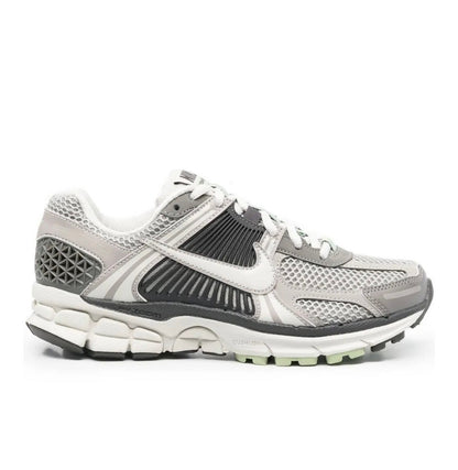 Nike Zoom Vomero 5 Light Grey - high-performance athletic footwear in Grey with advanced cushioning