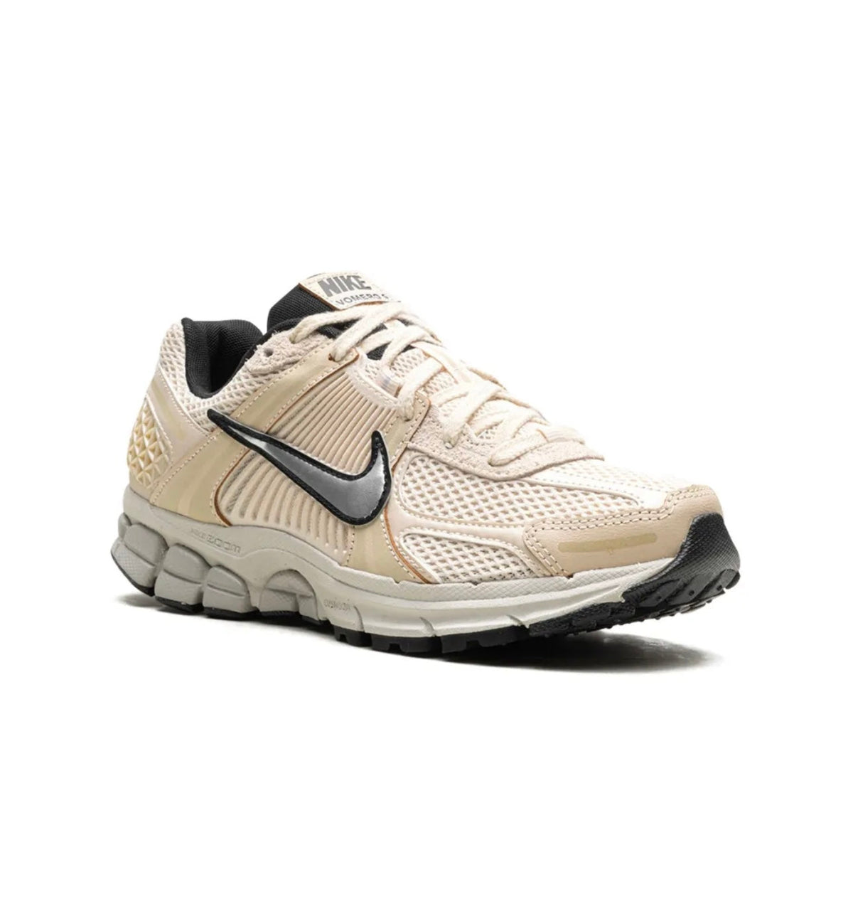 Nike Zoom Vomero 5 Cream - high-performance athletic footwear with advanced cushioning