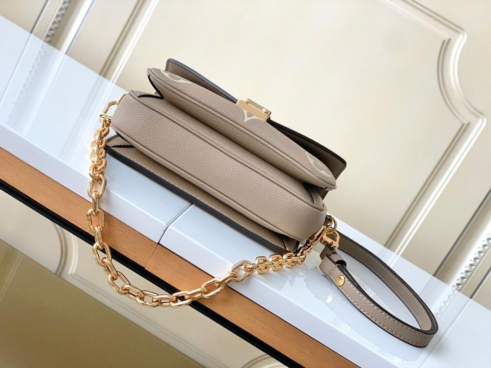Stylish Calfskin Shoulder Bag ??Special Edition