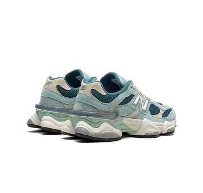 New Balance 9060 Turkiz - high-performance athletic footwear with advanced cushioning