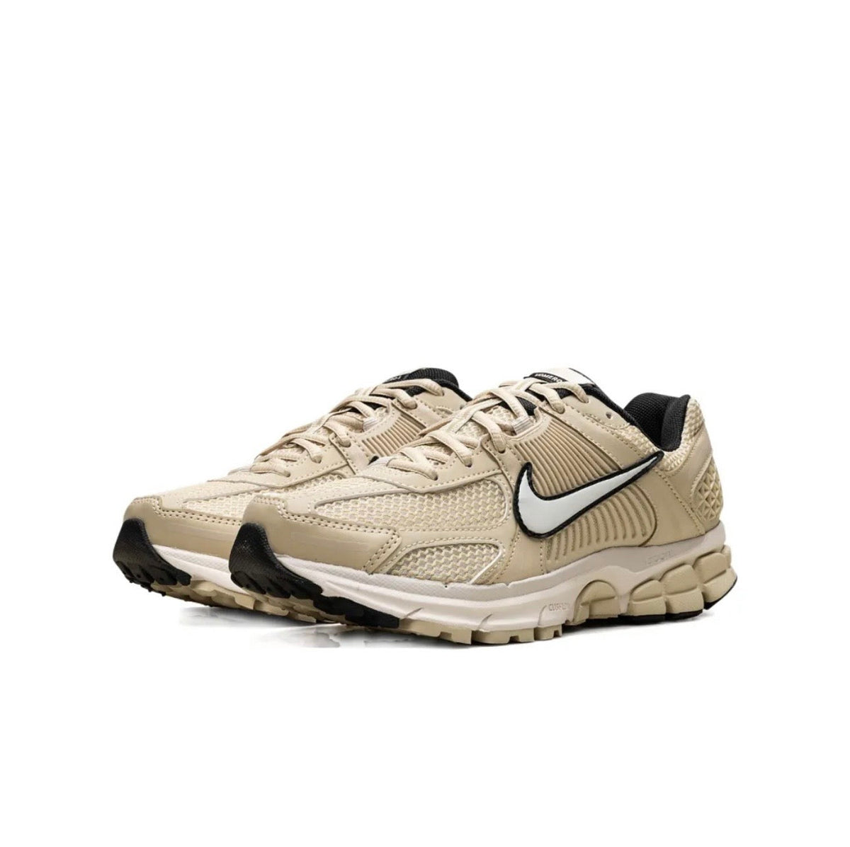 Nike Zoom Vomero 5 Beige - high-performance athletic footwear in Beige with advanced cushioning