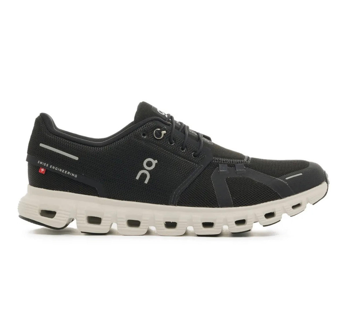 On cloud 5.0 black white - high-performance athletic footwear in Black with advanced cushioning