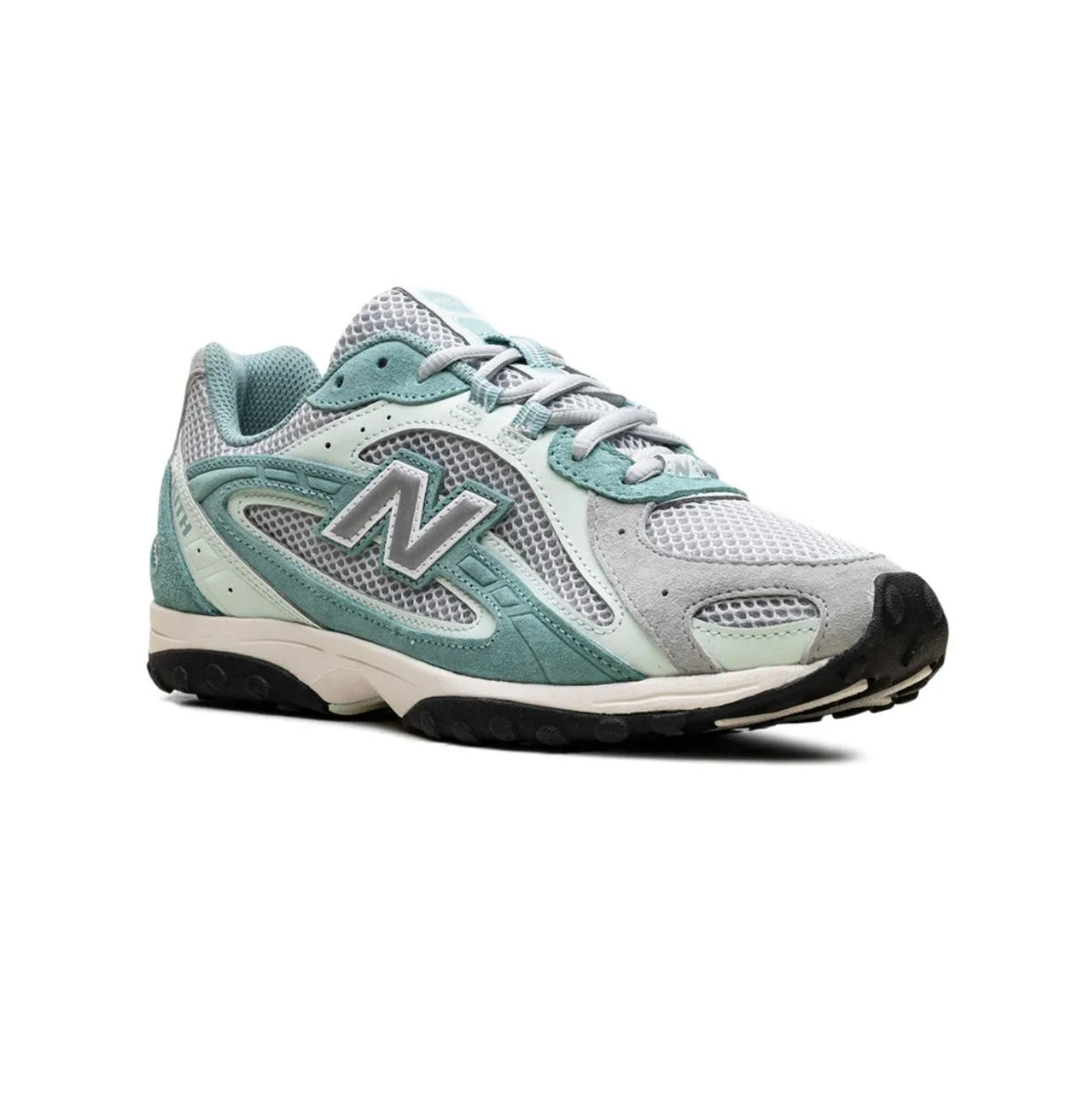 New Balance 204L Kith Green - high-performance athletic footwear in Green with advanced cushioning