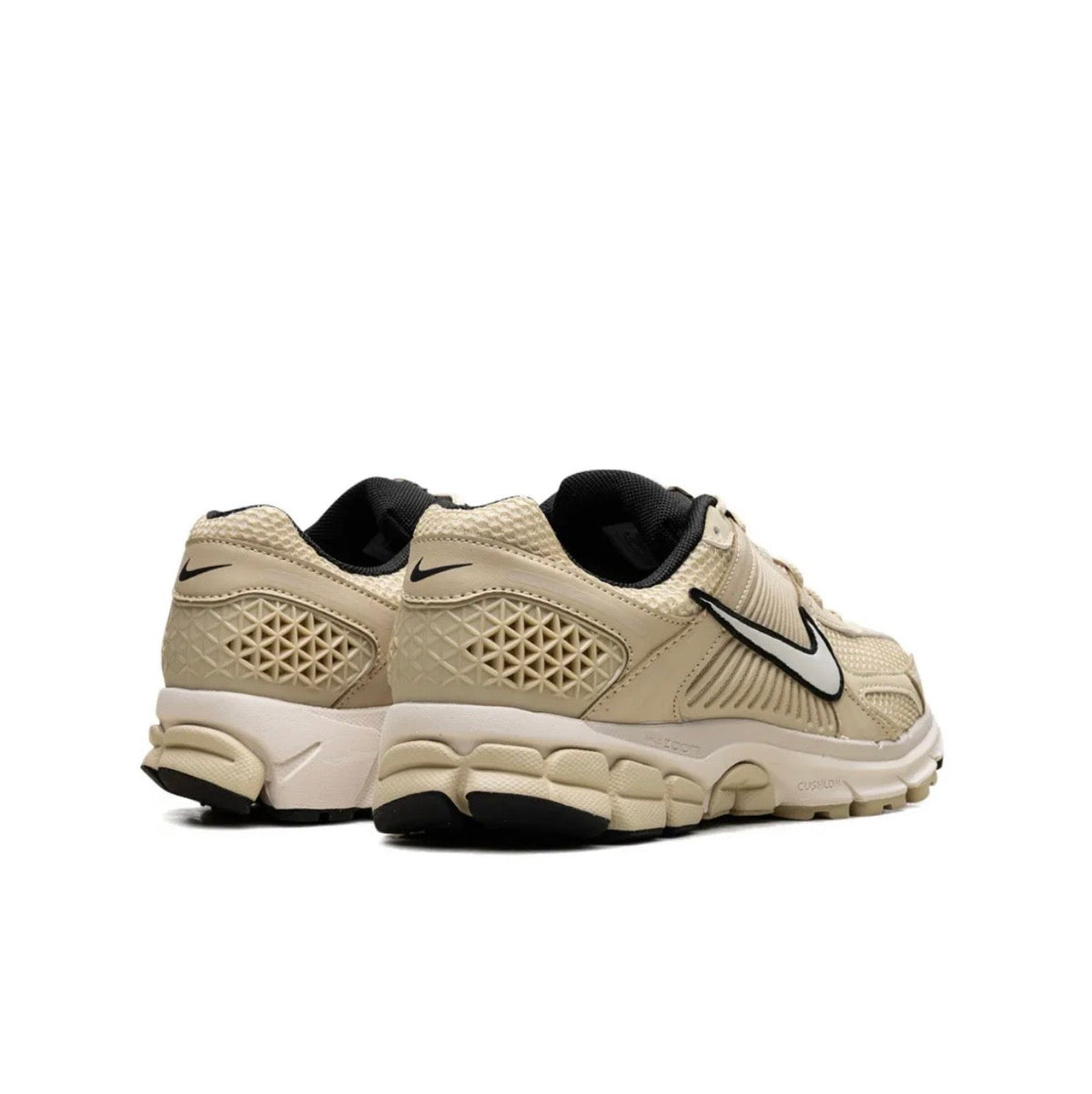 Nike Zoom Vomero 5 Beige - high-performance athletic footwear in Beige with advanced cushioning