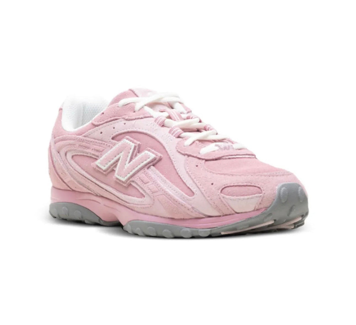 New Balance 204L pink - high-performance athletic footwear in Pink with advanced cushioning