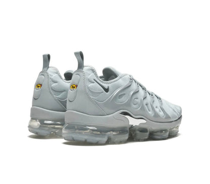 Nike Vapormax light gray - high-performance athletic footwear with advanced cushioning