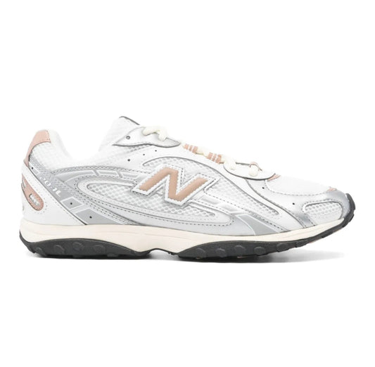 New Balance 204L mesh - high-performance athletic footwear with advanced cushioning