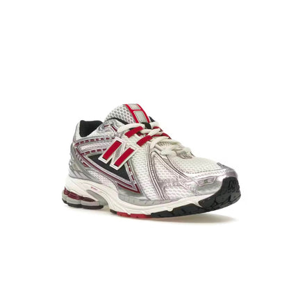 New Balance 1906R
Silver Classic Crimson - high-performance athletic footwear in Silver with advanced cushioning