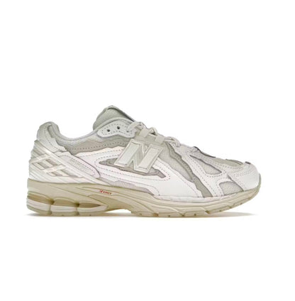 New Balance 1906D
Protection Pack Harbor Grey - high-performance athletic footwear in Grey with advanced cushioning