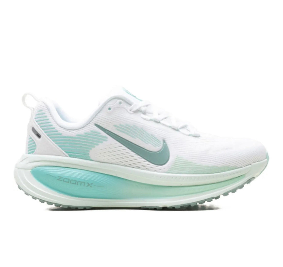 Nike Vomero Plus Light Blue - high-performance athletic footwear in Blue with advanced cushioning