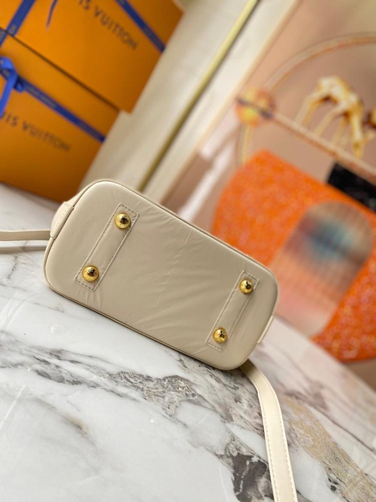 Stylish Woven Calfskin Crossbody Bag ??Limited Edition