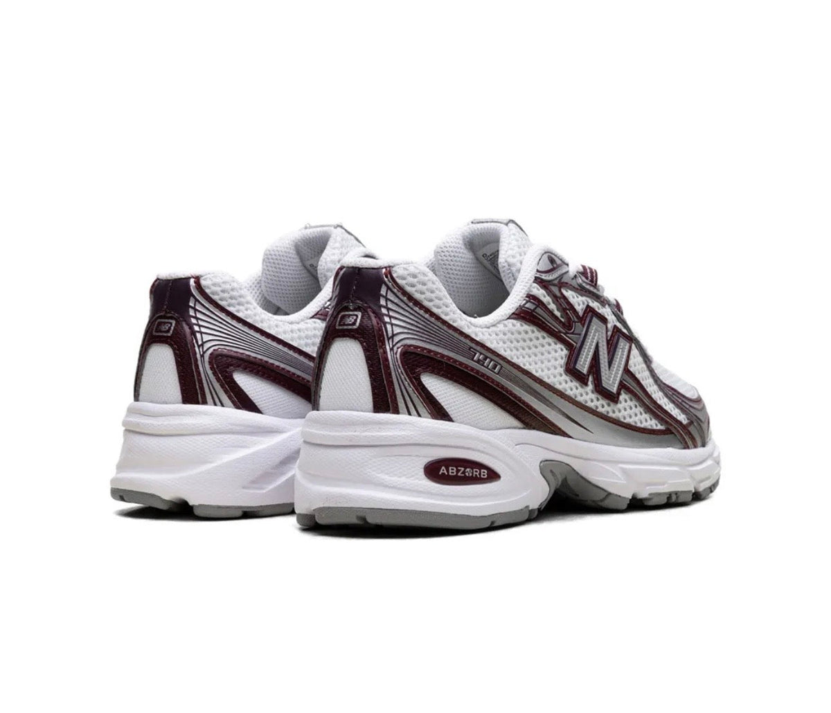 New Balance 740 beetroot - high-performance athletic footwear with advanced cushioning