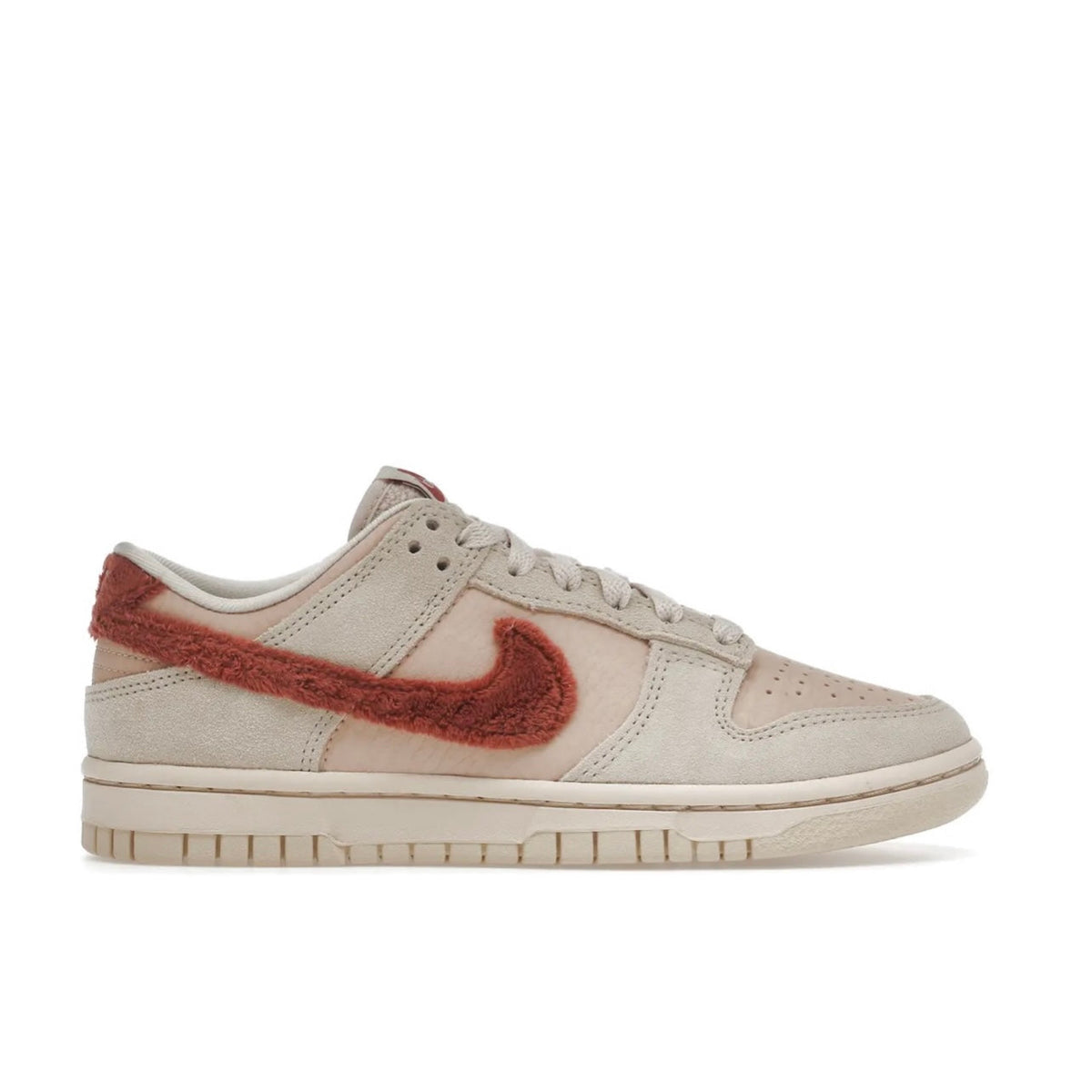 Nike Dunk Low Terry Swoosh - high-performance athletic footwear with advanced cushioning