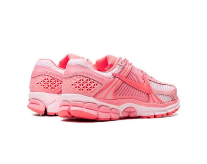 Nike Zoom Vomero 5 Pink - high-performance athletic footwear in Pink with advanced cushioning