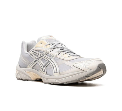 ASICS Gel 1130 silver cream - high-performance athletic footwear in Silver with advanced cushioning