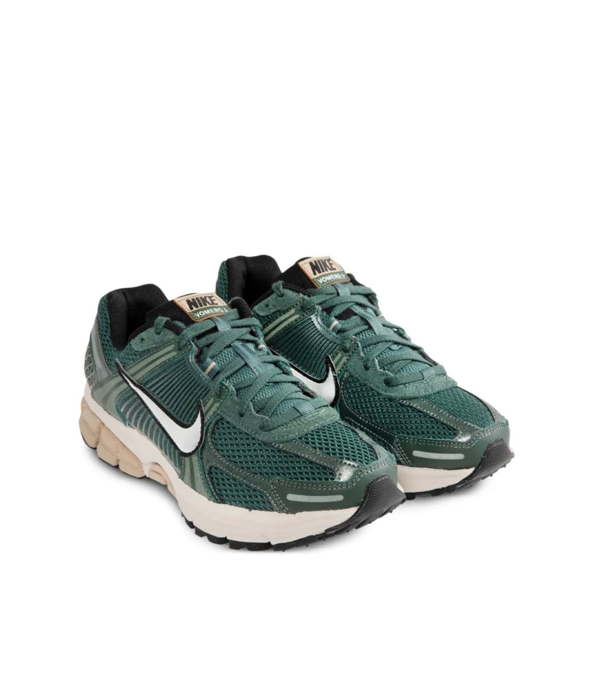 Nike Zoom Vomero 5 Green - high-performance athletic footwear in Green with advanced cushioning
