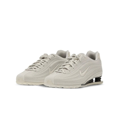 Nike Shox Z Cream - high-performance athletic footwear with advanced cushioning