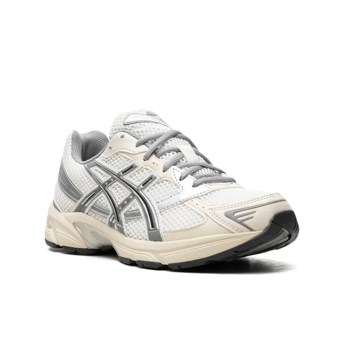 ASICS Gel 1130 silver cream - high-performance athletic footwear in Silver with advanced cushioning