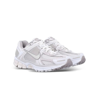 Nike Zoom Vomero 5 White high-performance athletic footwear White