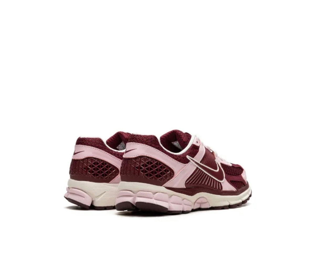 Nike Zoom Vomero 5 Cherry - high-performance athletic footwear with advanced cushioning