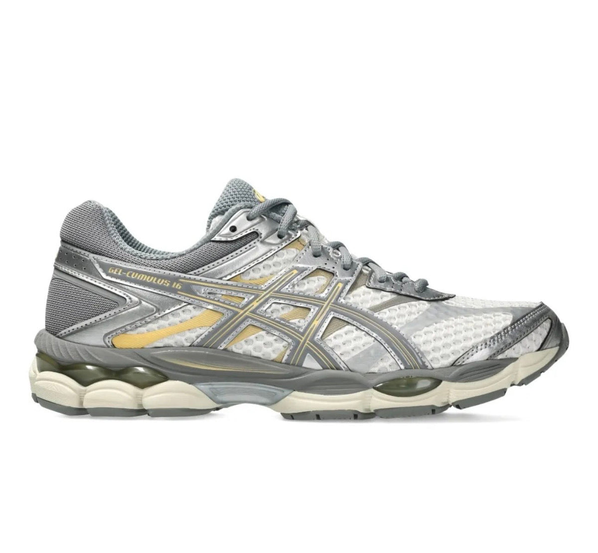 ASICS Gel cumulus silver - high-performance athletic footwear in Silver with advanced cushioning