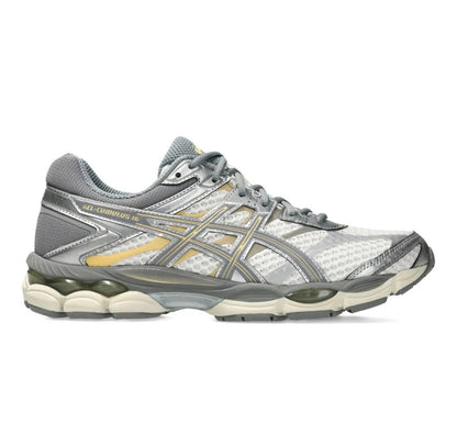 ASICS Gel cumulus silver - high-performance athletic footwear in Silver with advanced cushioning