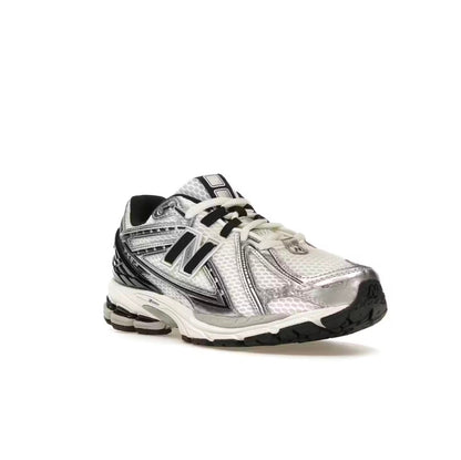 New Balance 1906R
Silver Black - high-performance athletic footwear in Black with advanced cushioning