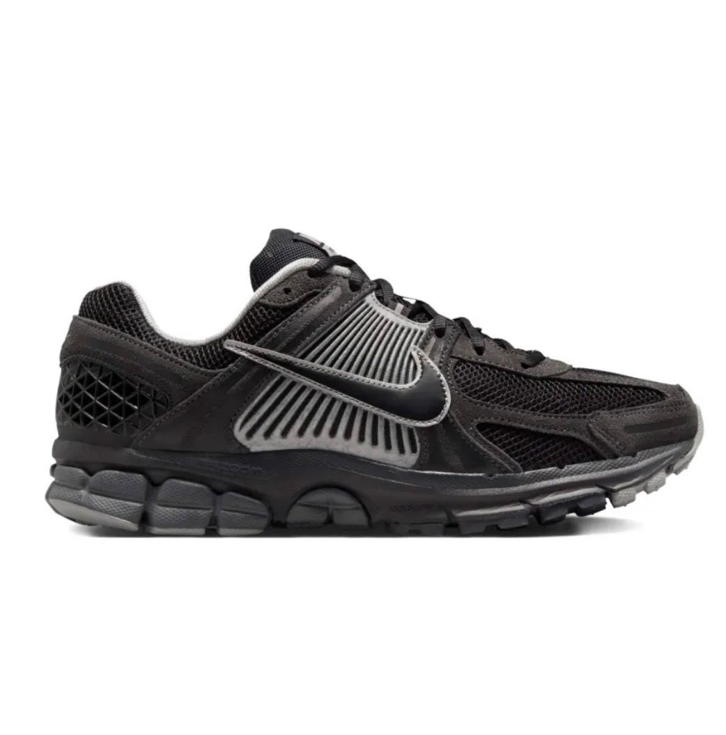 Nike Zoom Vomero 5 Black - high-performance athletic footwear in Black with advanced cushioning