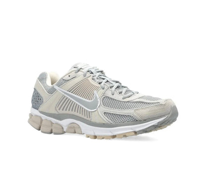 Nike Zoom Vomero 5 Grey - high-performance athletic footwear in Grey with advanced cushioning
