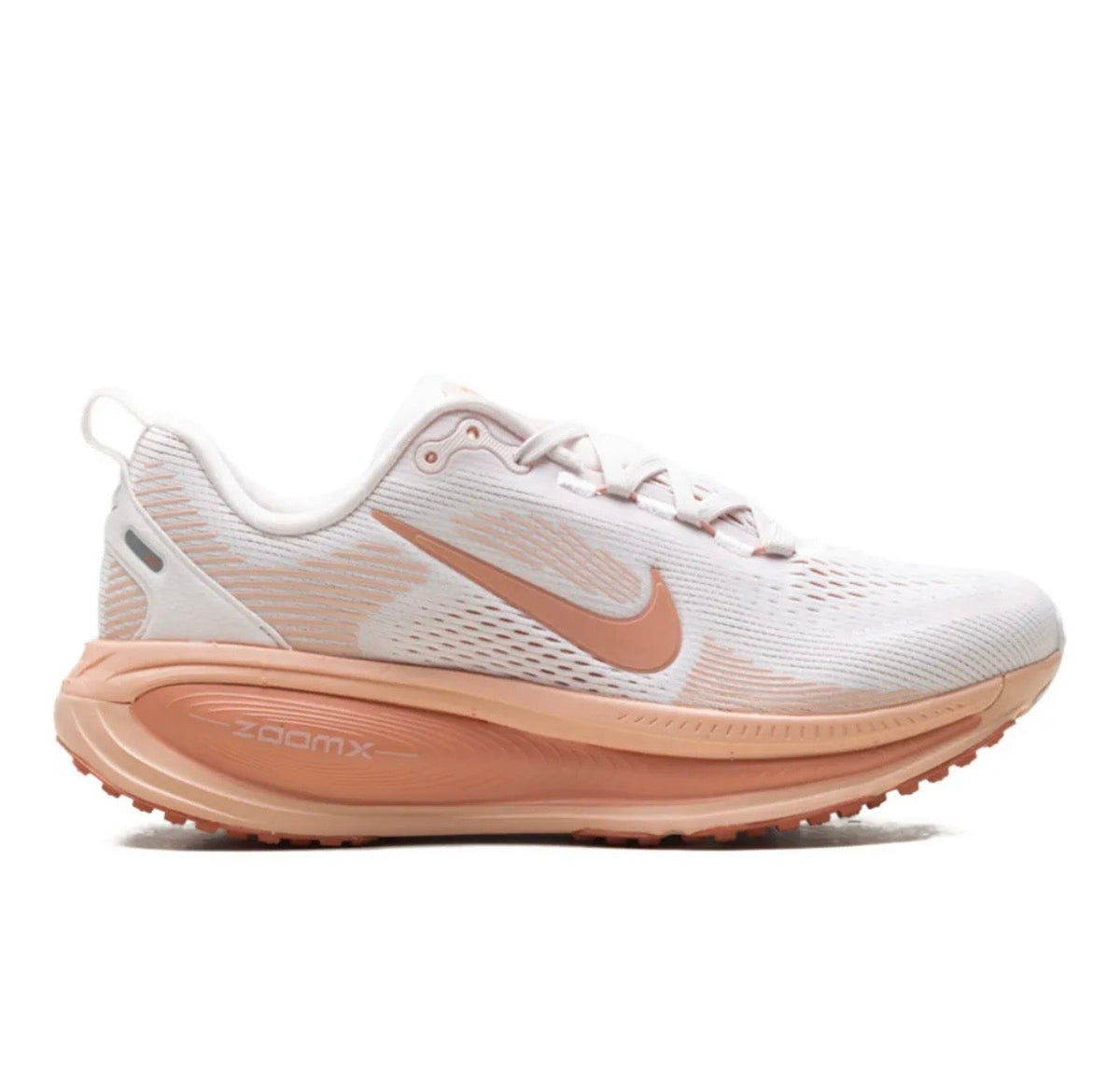 Nike Vomero Plus Peach - high-performance athletic footwear with advanced cushioning