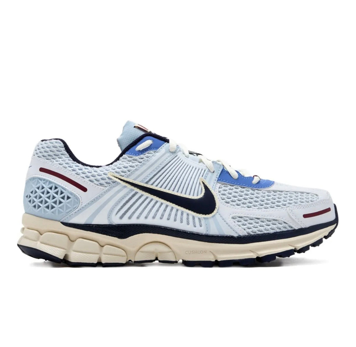 Nike Zoom Vomero 5 Light Blue - high-performance athletic footwear in Blue with advanced cushioning